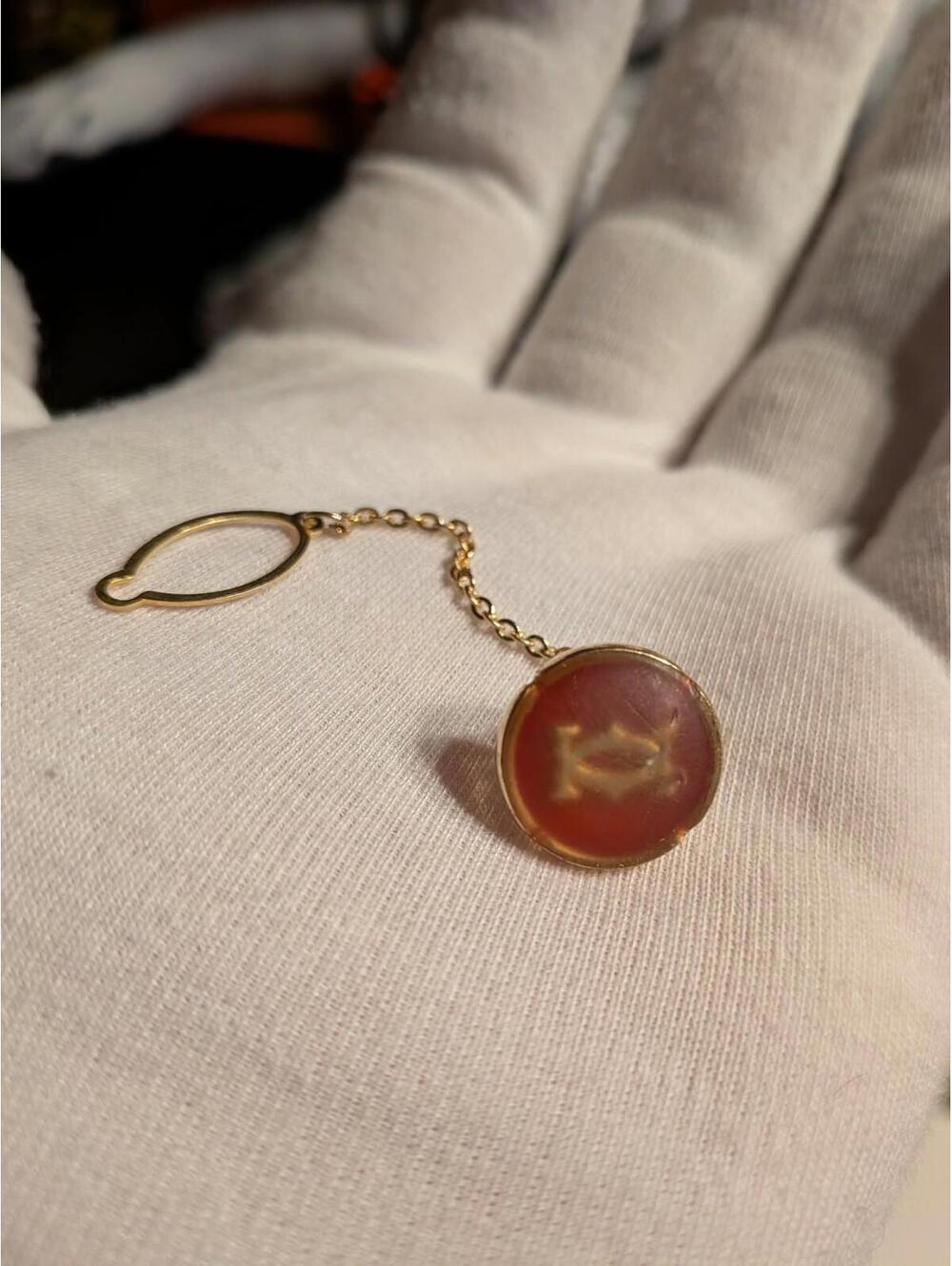 Authentic Cartier 2C Logo Tie Gold Red Titanic Double C Tie Clip Pin